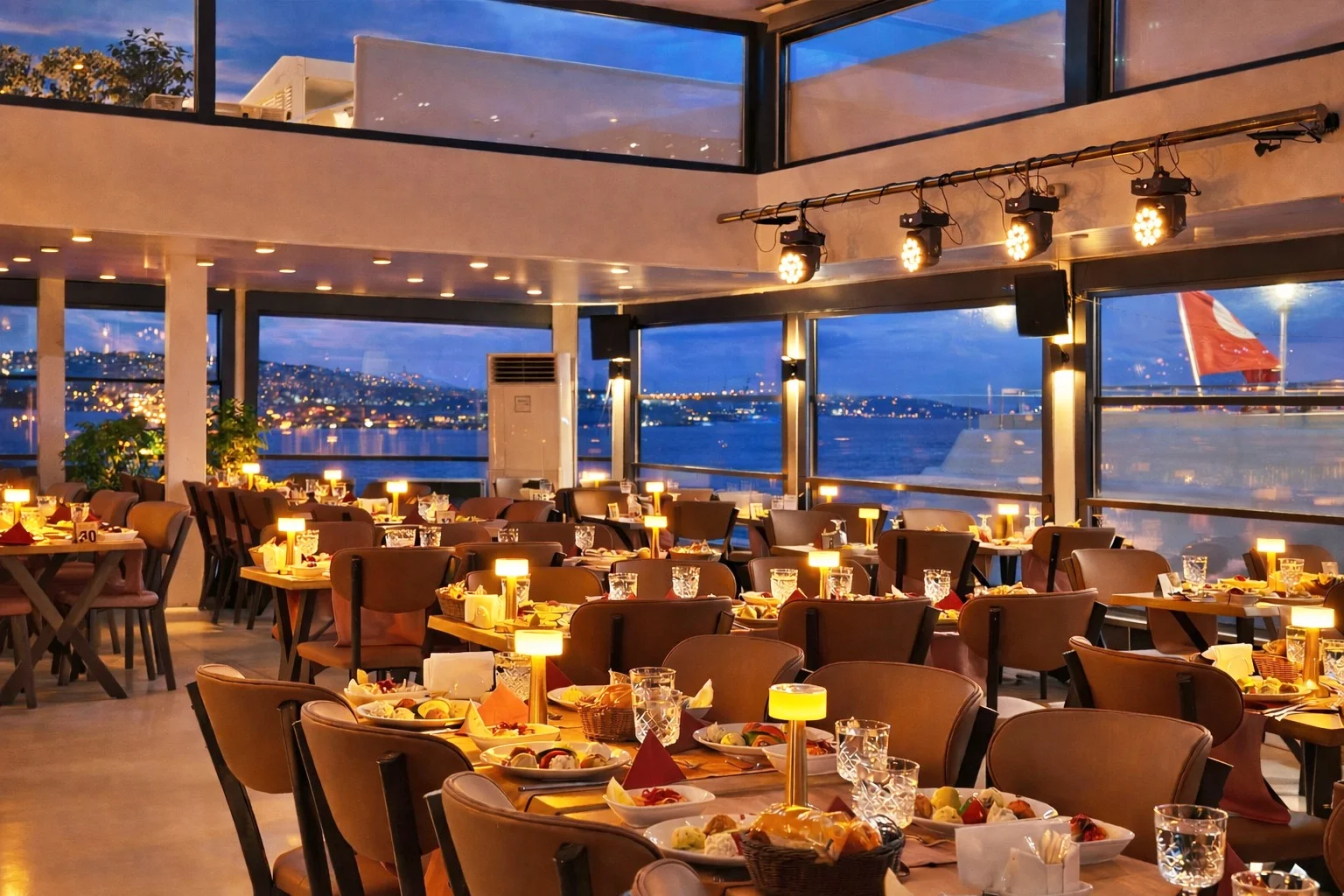Bosphorus Dinner Cruise and Show with VIP Lounge VIP Menu, Unlimited Alcoholic Drink Meeting Point on Private Tables - Istanbul experience